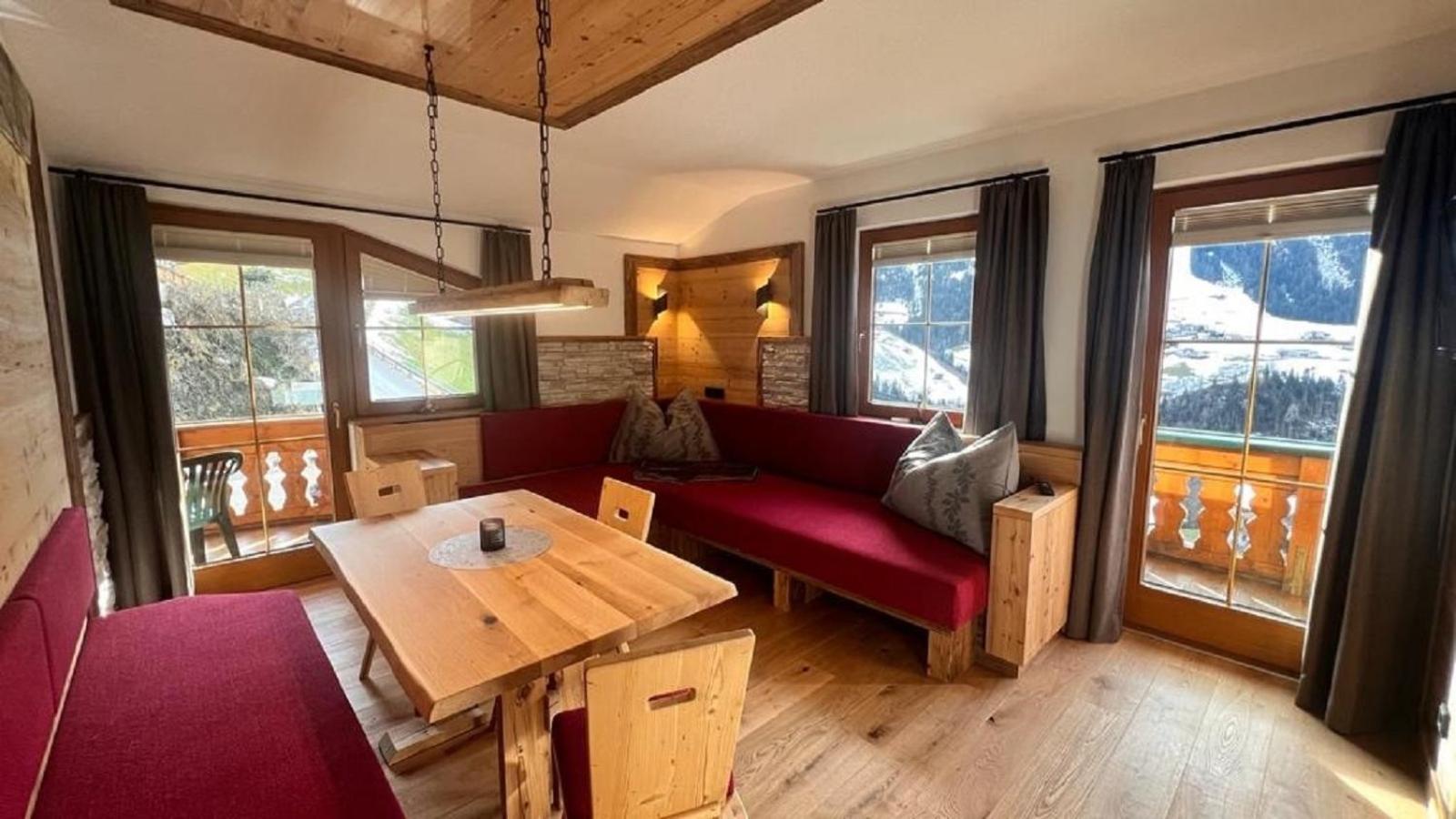 Landhaus Hoellwarth Цел ам Цилер Екстериор снимка