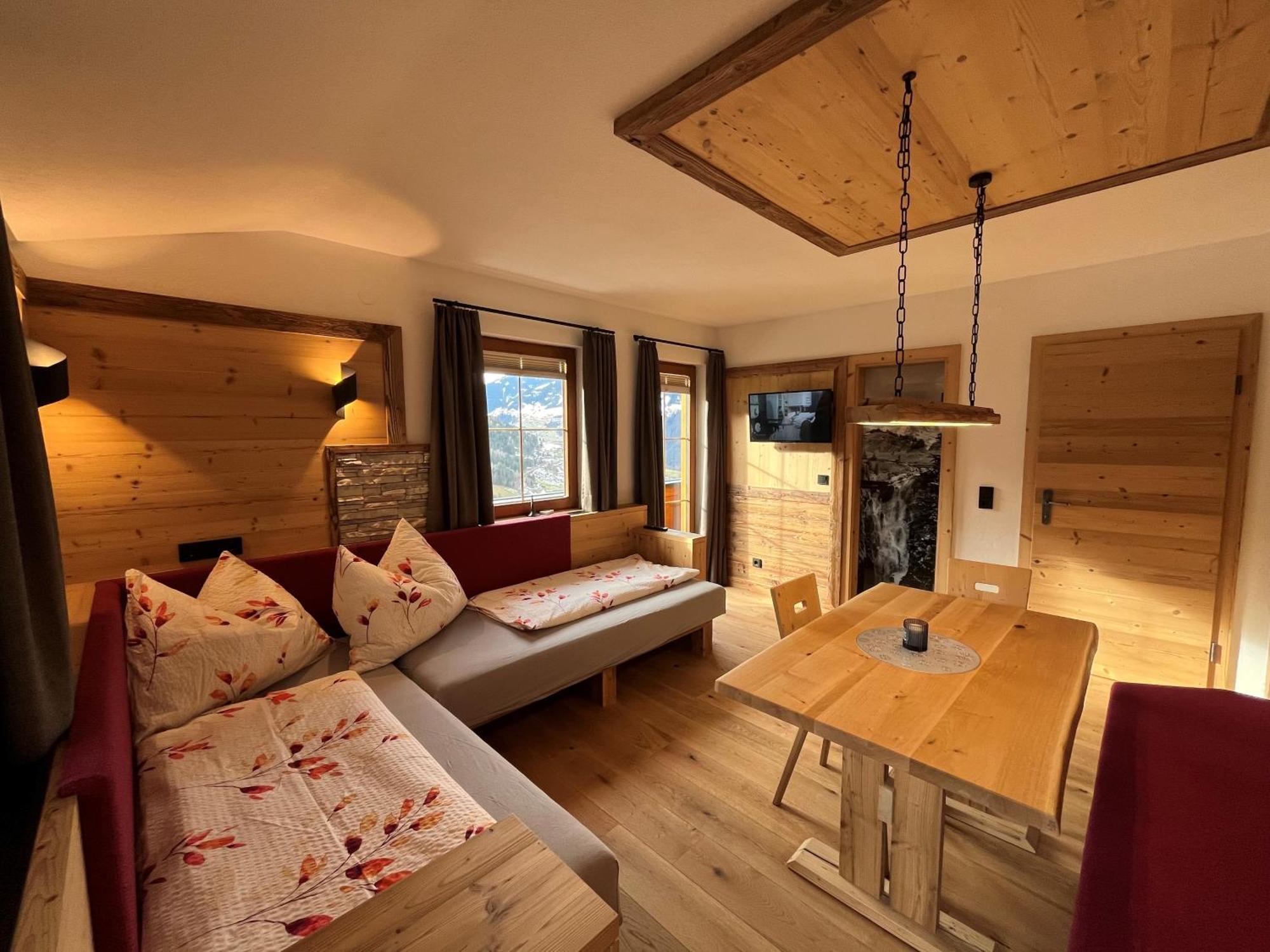 Landhaus Hoellwarth Цел ам Цилер Екстериор снимка